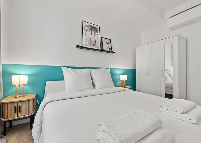 Beautiful And Cozy 3 Bedrooms In Antibes